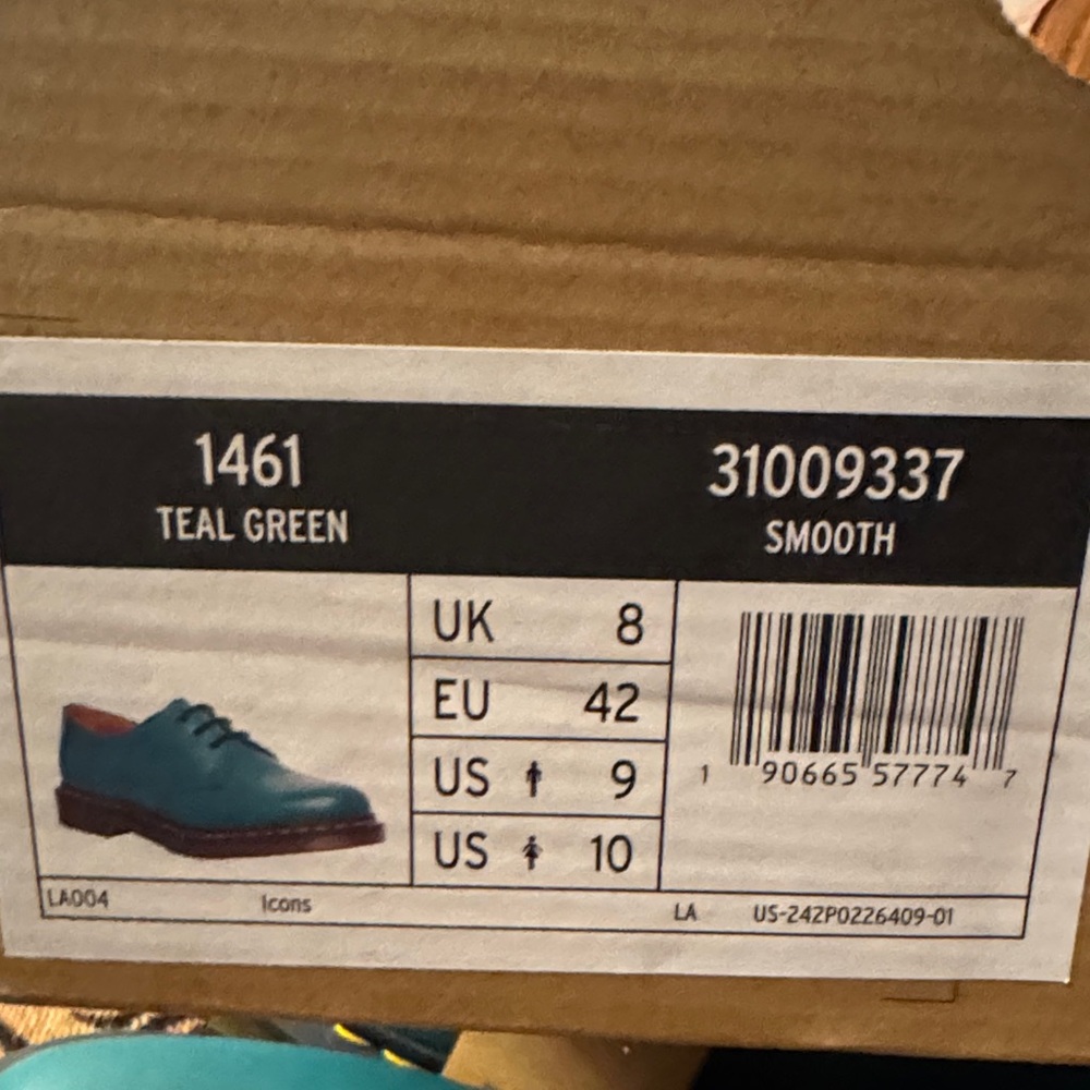 Dr. Martens 1461  Smooth Teal Green Leather Oxfords NWT US 9 - Picture 9 of 10